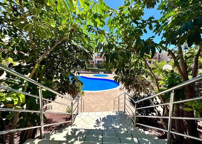 Apartment With Garden Vista Roja