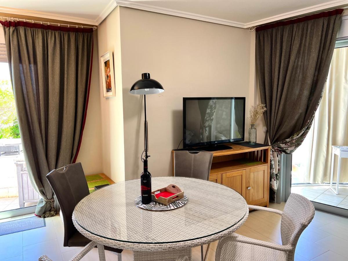 Apartment With Garden Vista Roja *